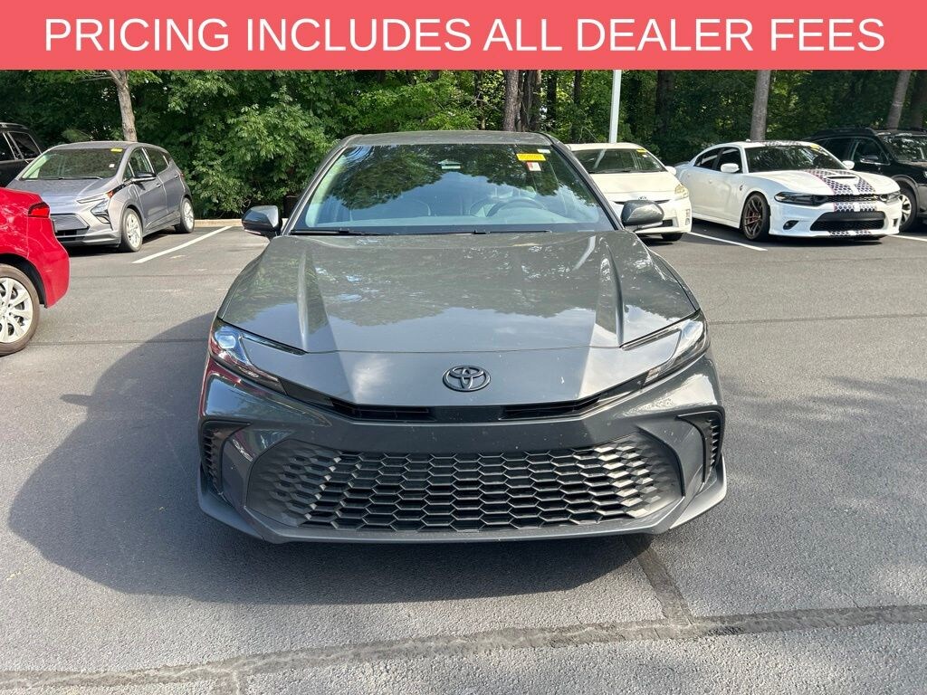 Used 2025 Toyota Camry SE Sedan