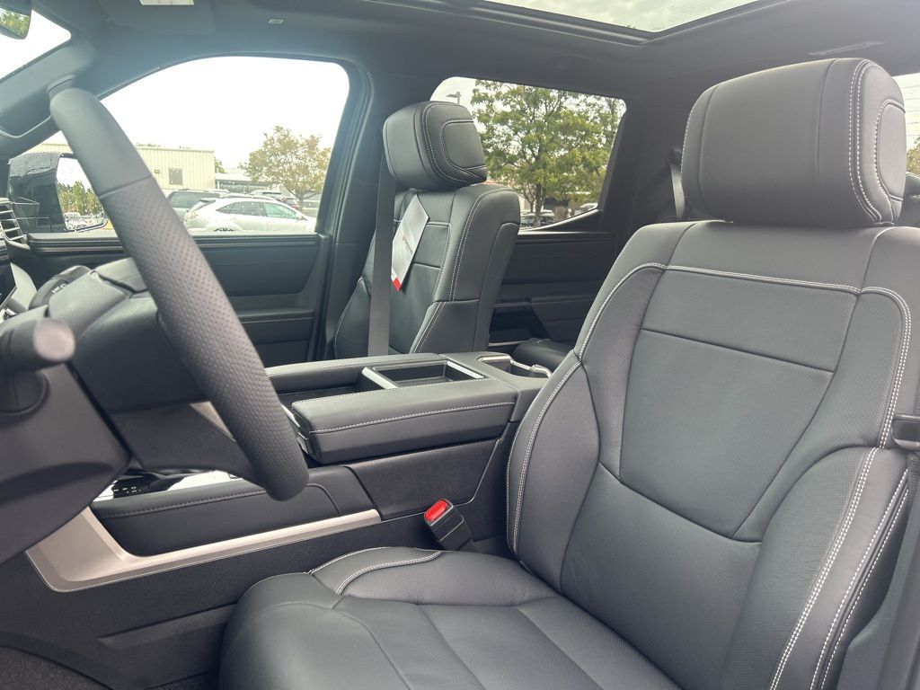 2026 Toyota Tundra Limited photo 3