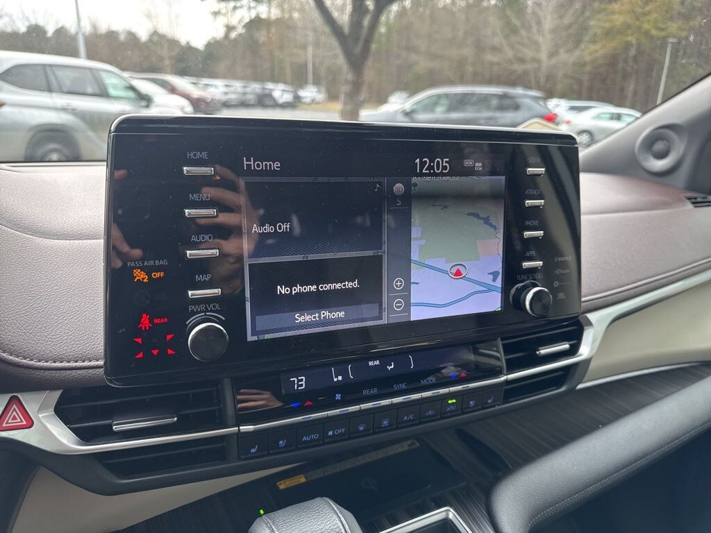 Used 2022 Toyota Sienna Platinum Minivan/Van