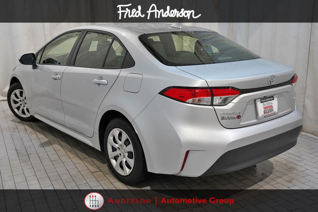 2023 Toyota Corolla LE photo 4