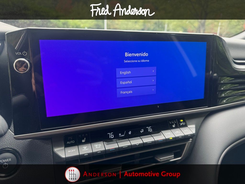 2025 Toyota Camry XSE photo 4