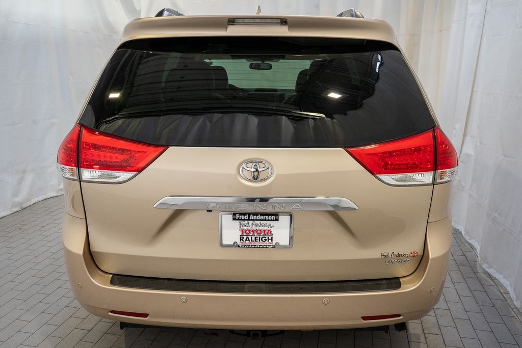 Used 2013 Toyota Sienna Limited Minivan/Van