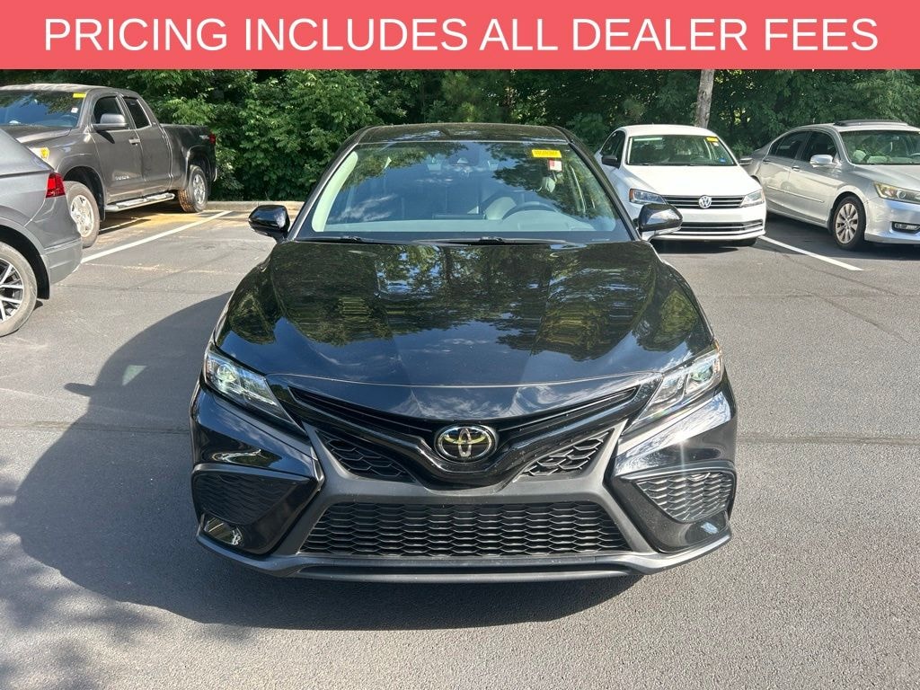 Used 2023 Toyota Camry SE Sedan