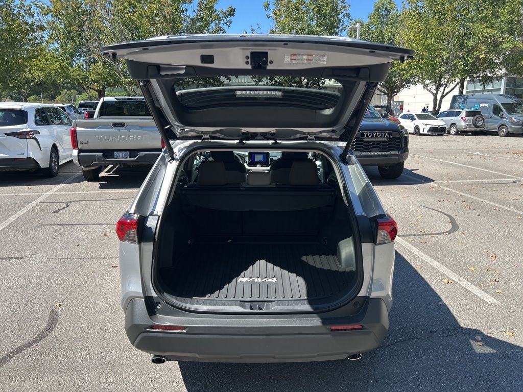 2025 Toyota RAV4 XLE photo 2
