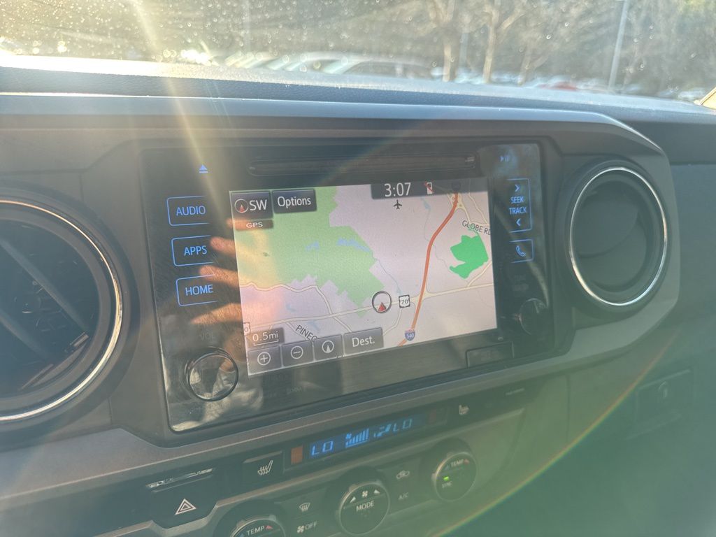 2018 Toyota Tacoma TRD Pro photo 4