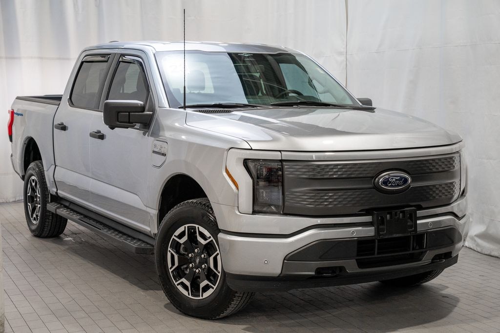 Used 2023 Ford F-150 Lightning XLT Truck