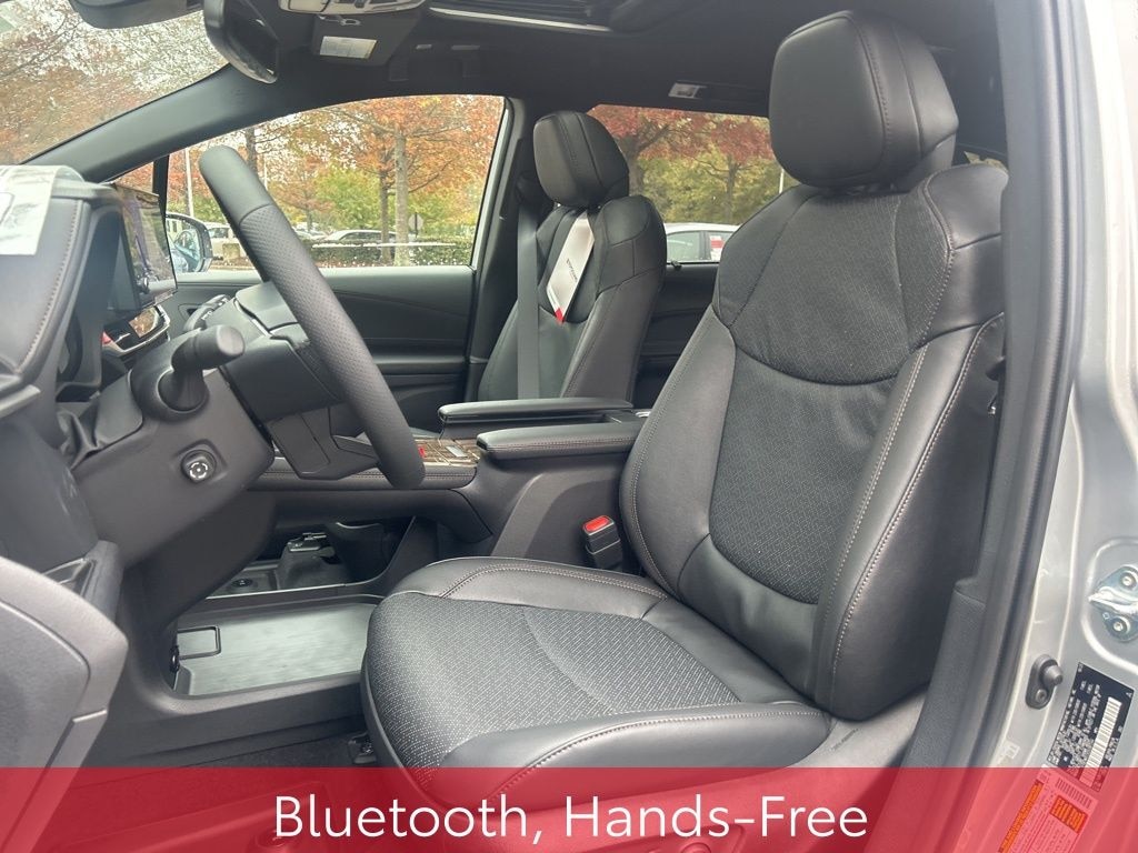 New 2025 Toyota Sienna Platinum Van Passenger Van