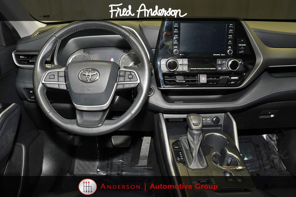 Used 2022 Toyota Highlander XLE with VIN 5TDGZRAH1NS099882 for sale in Raleigh, NC
