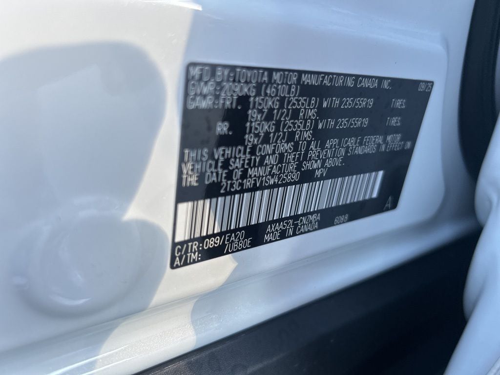 2025 Toyota RAV4 XLE Premium photo 4