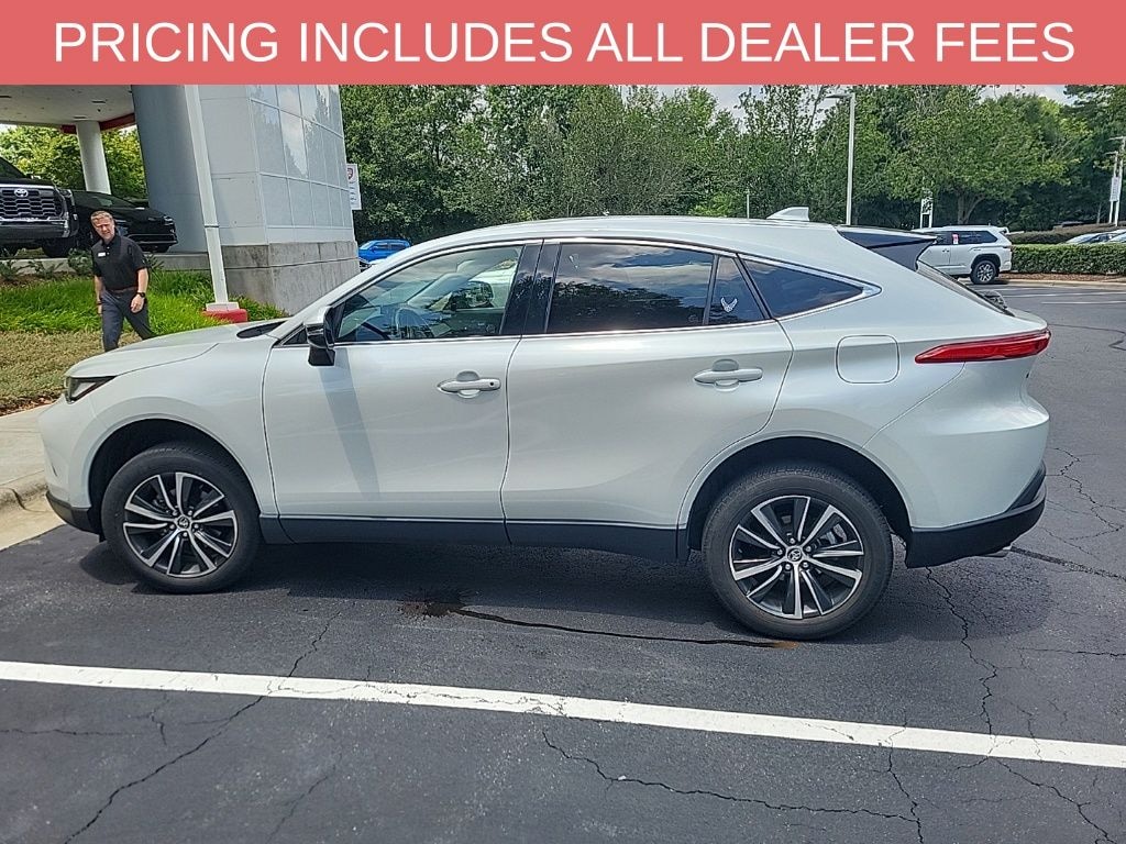 Used 2024 Toyota Venza LE SUV