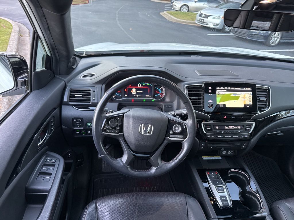 2022 Honda Pilot Black Edition photo 2