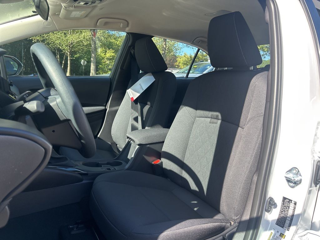 2026 Toyota Corolla LE photo 3