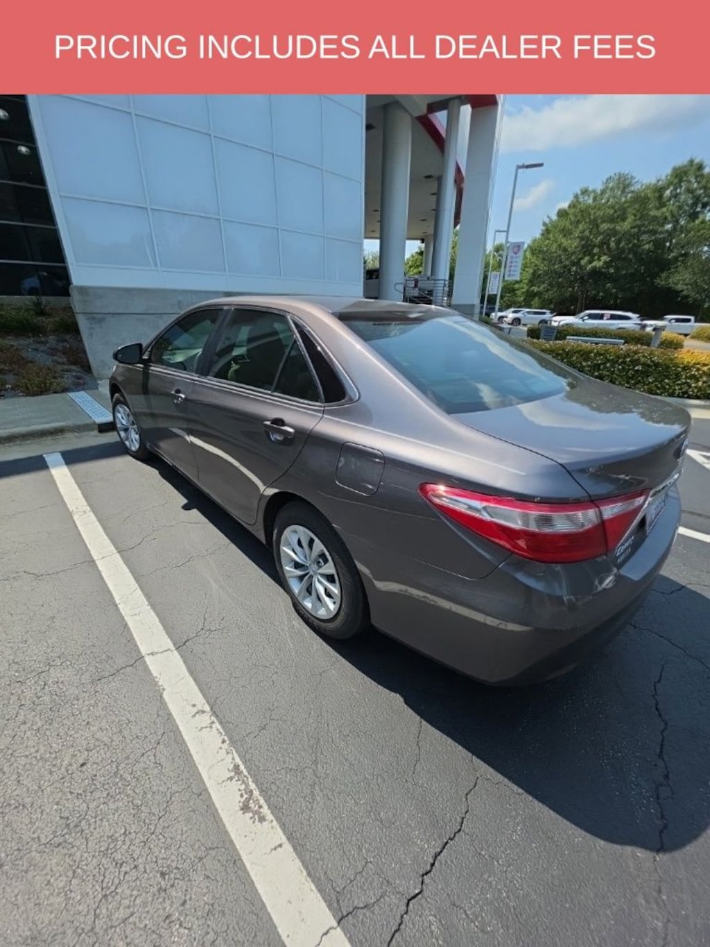 Used 2015 Toyota Camry LE Sedan