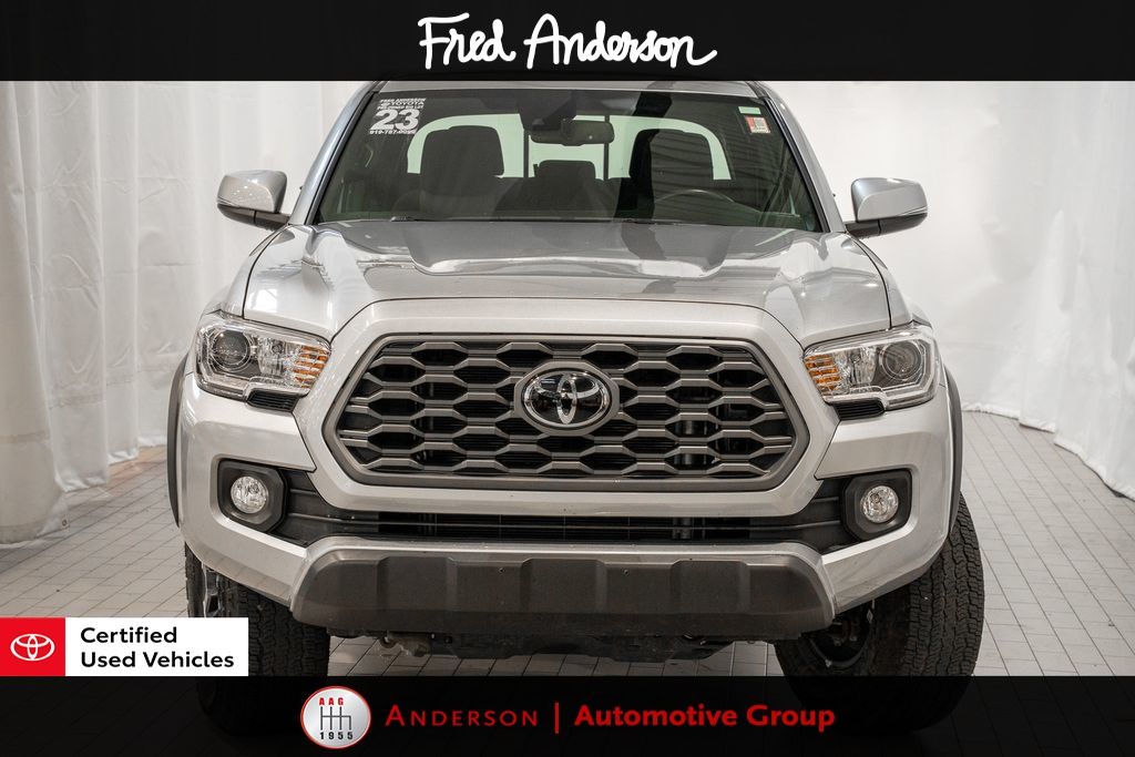 2023 Toyota Tacoma TRD Off-Road photo 3