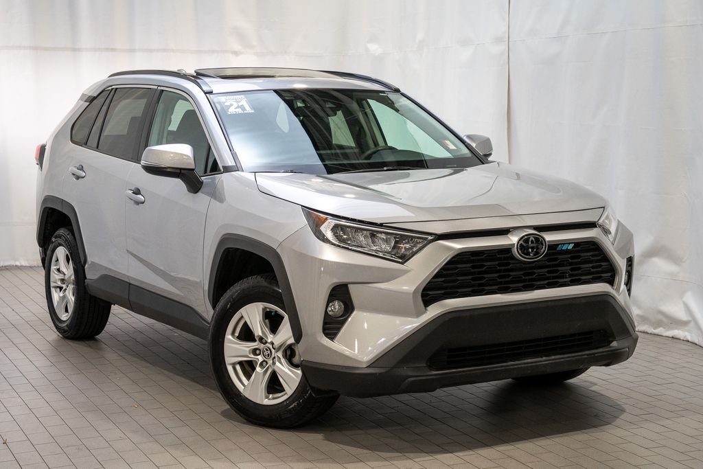 2021 Toyota RAV4 XLE