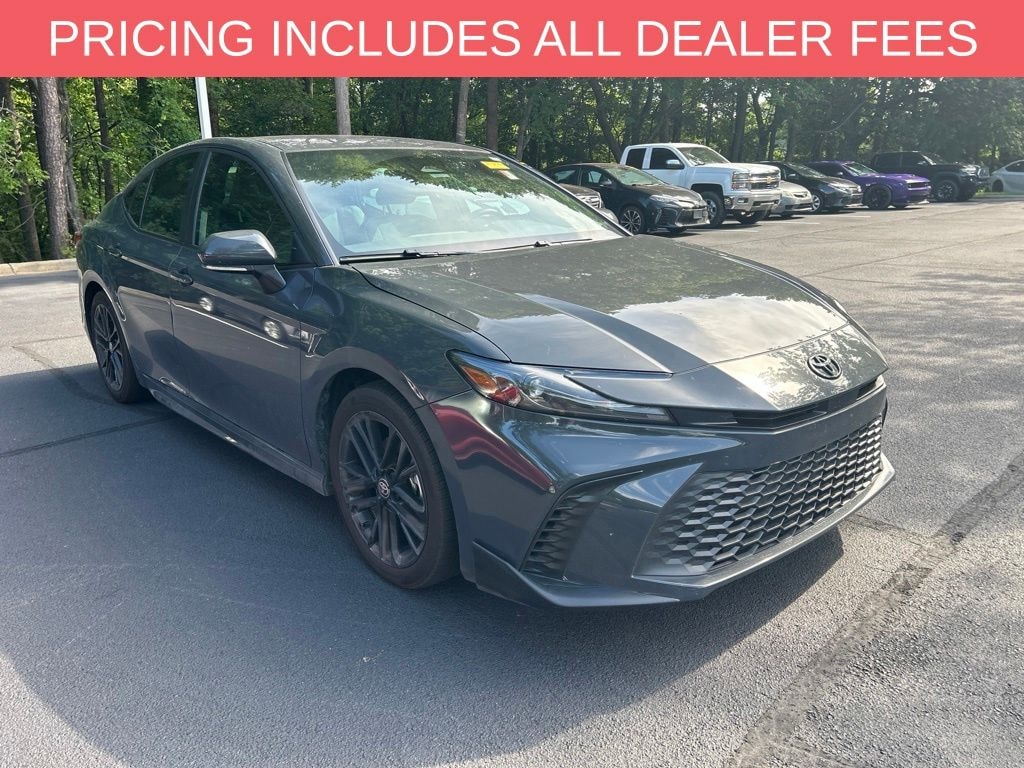 Used 2025 Toyota Camry SE Sedan