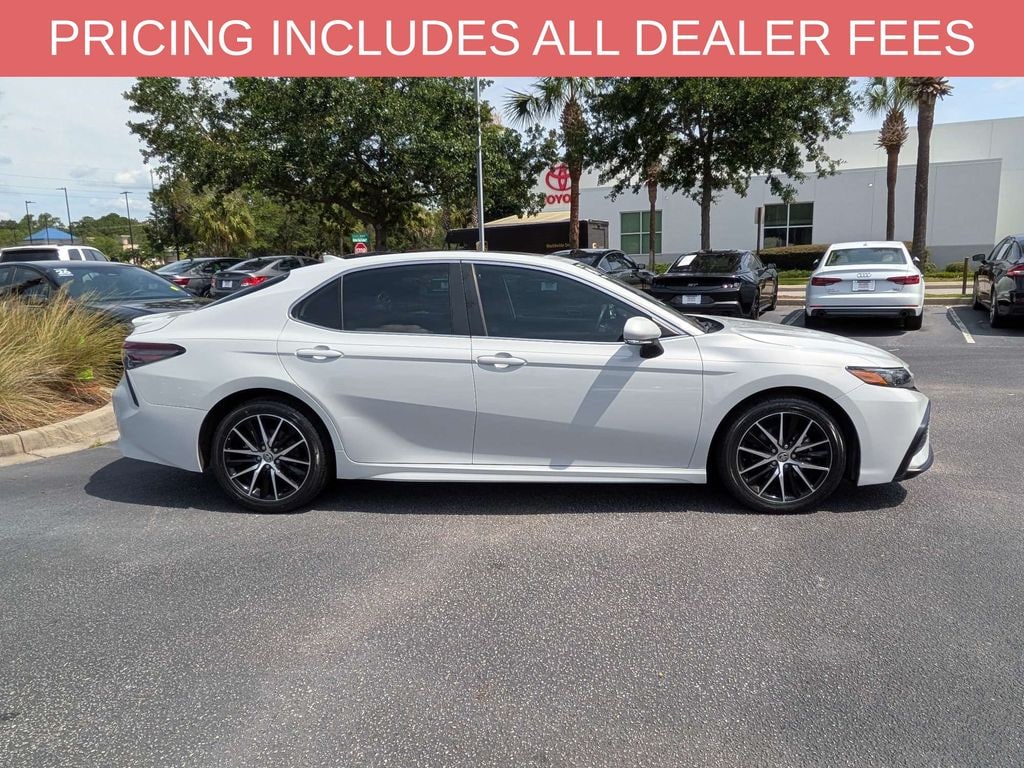 Used 2024 Toyota Camry SE Sedan