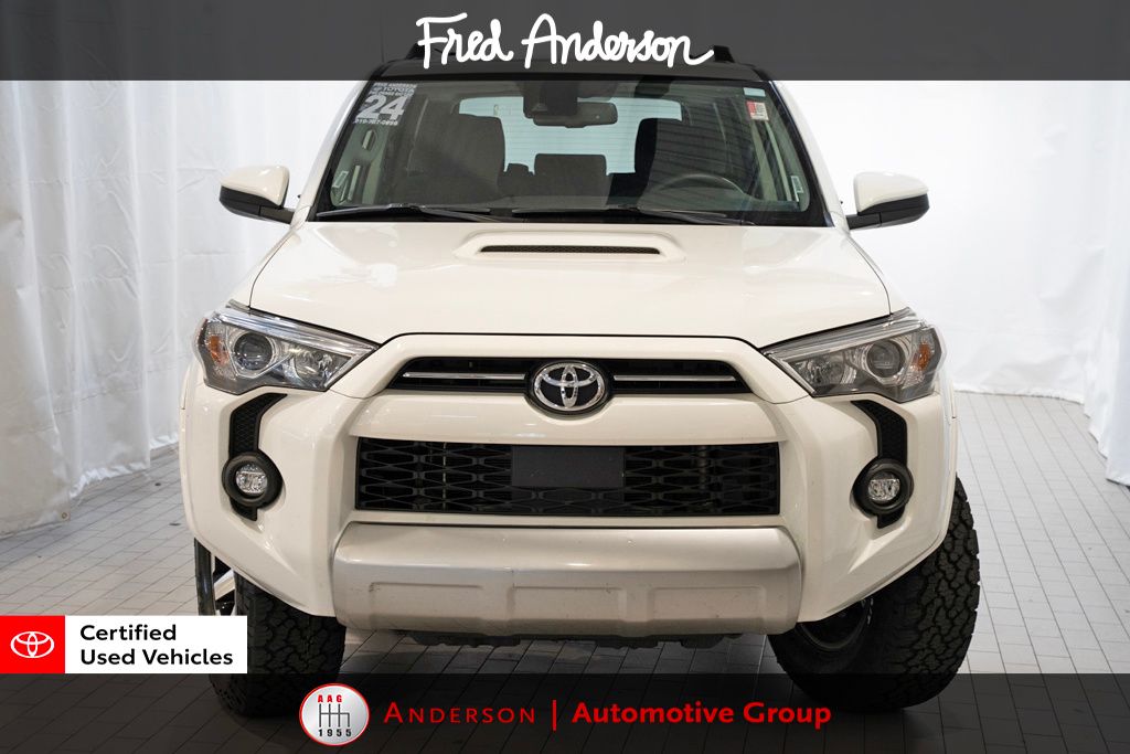 2024 Toyota 4Runner TRD Off-Road photo 3