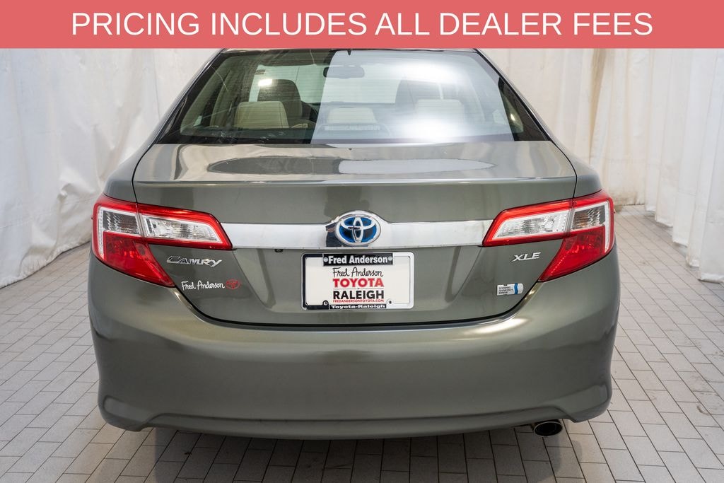 Used 2012 Toyota Camry Hybrid XLE Sedan