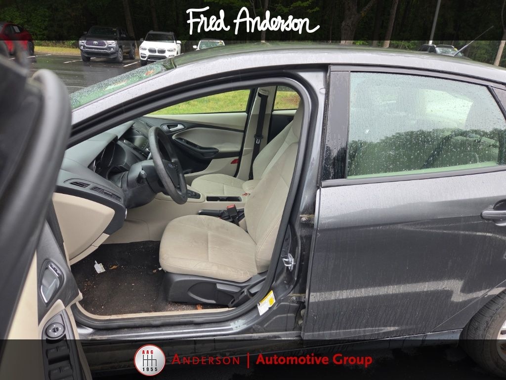 Used 2018 Ford Focus SE Sedan