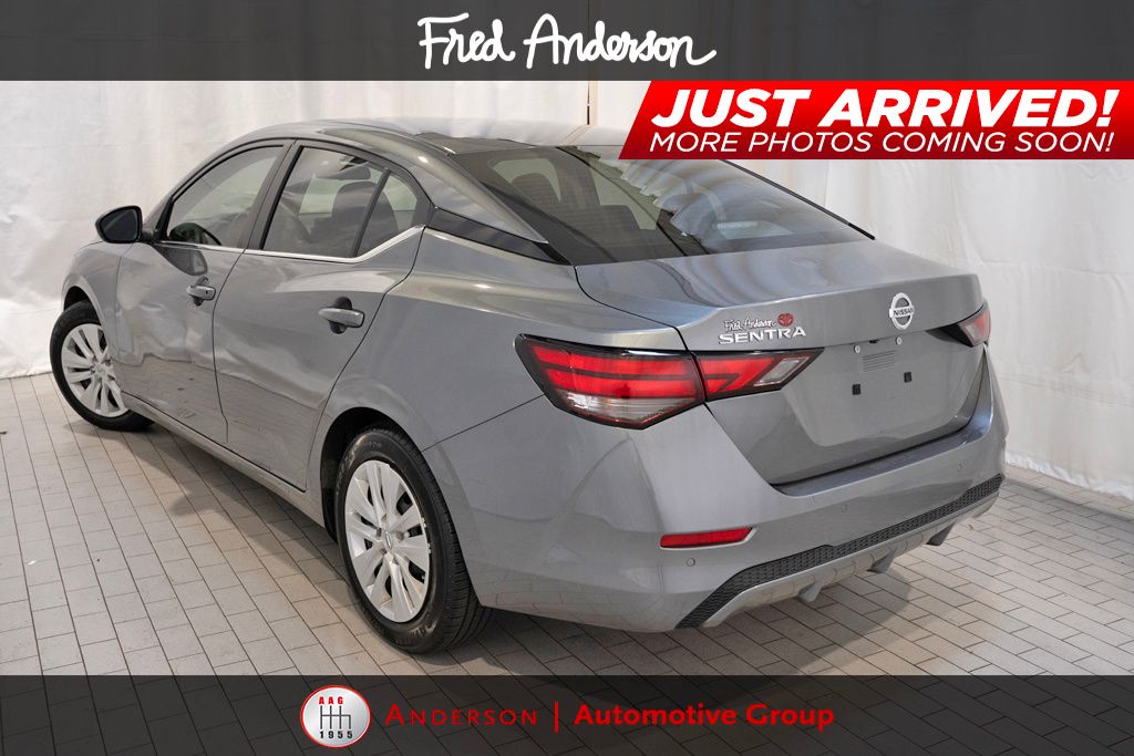 2023 Nissan Sentra S photo 4
