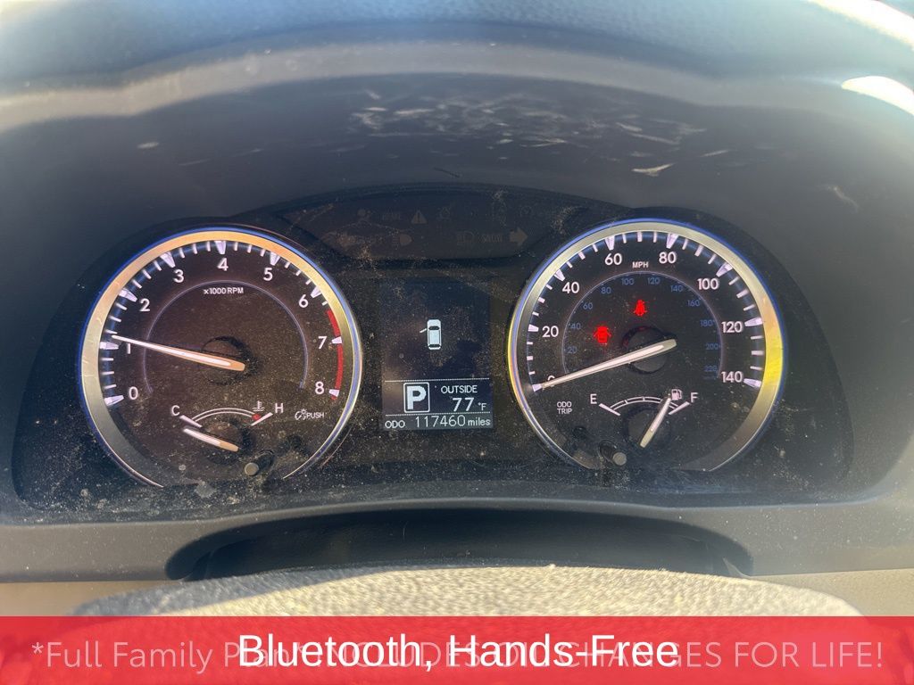 2015 Toyota Highlander LE Plus photo 3