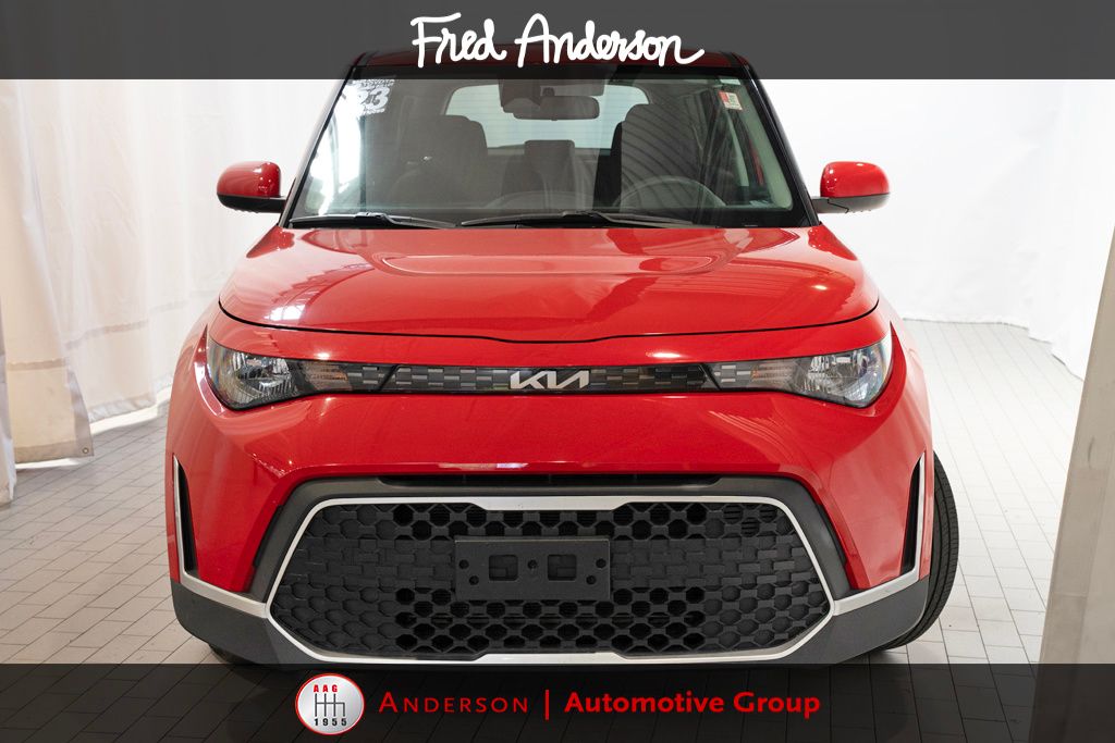 2023 Kia Soul LX photo 3