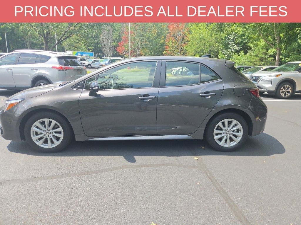 Used 2026 Toyota Corolla Hatchback SE Hatchback