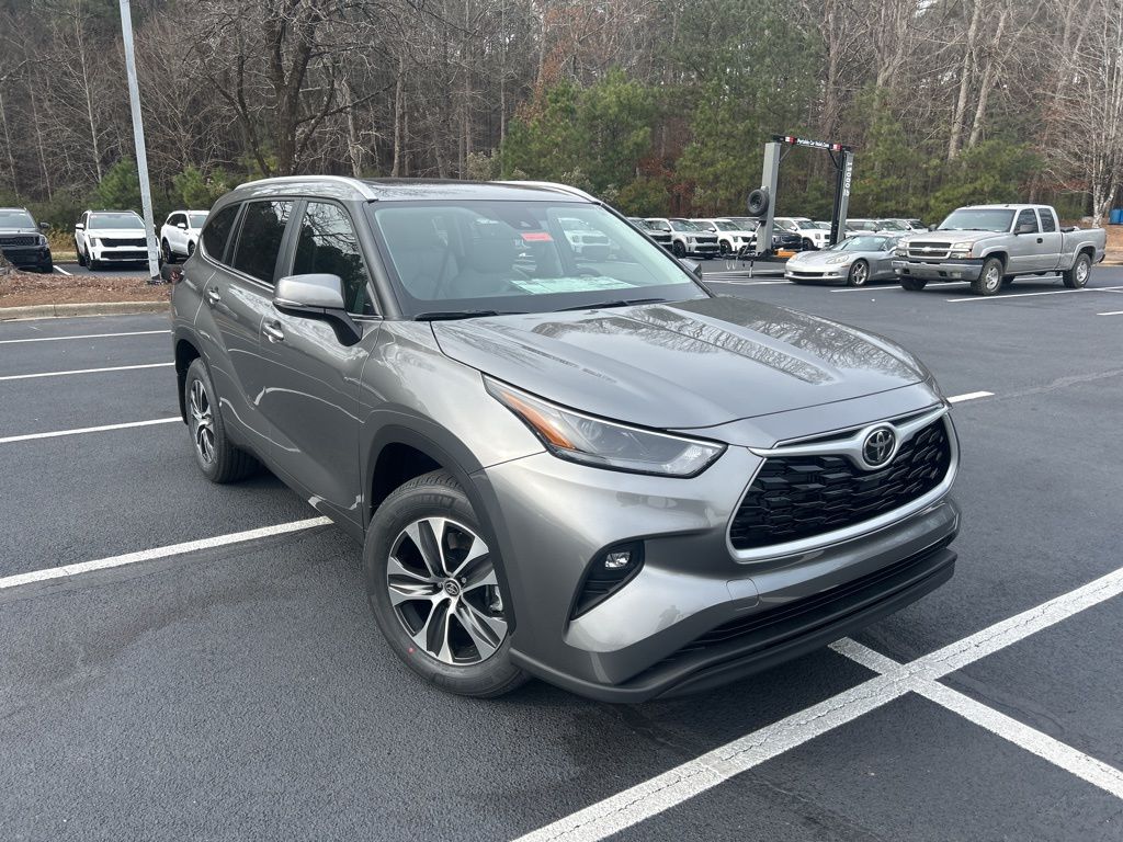 2026 Toyota Highlander SUV 