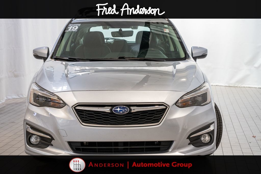 2019 Subaru Impreza 2.0i Limited photo 3