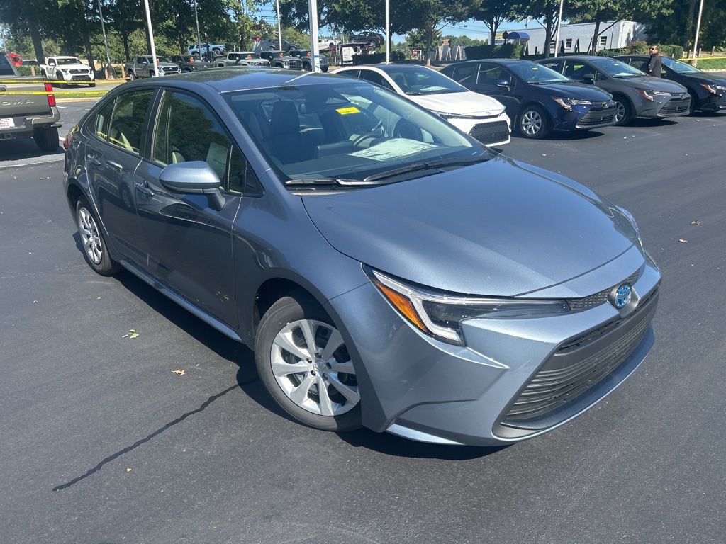 2025 Toyota Corolla Hybrid LE