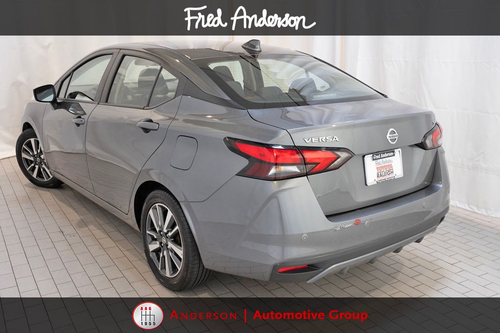 2022 Nissan Versa 1.6 SV photo 4