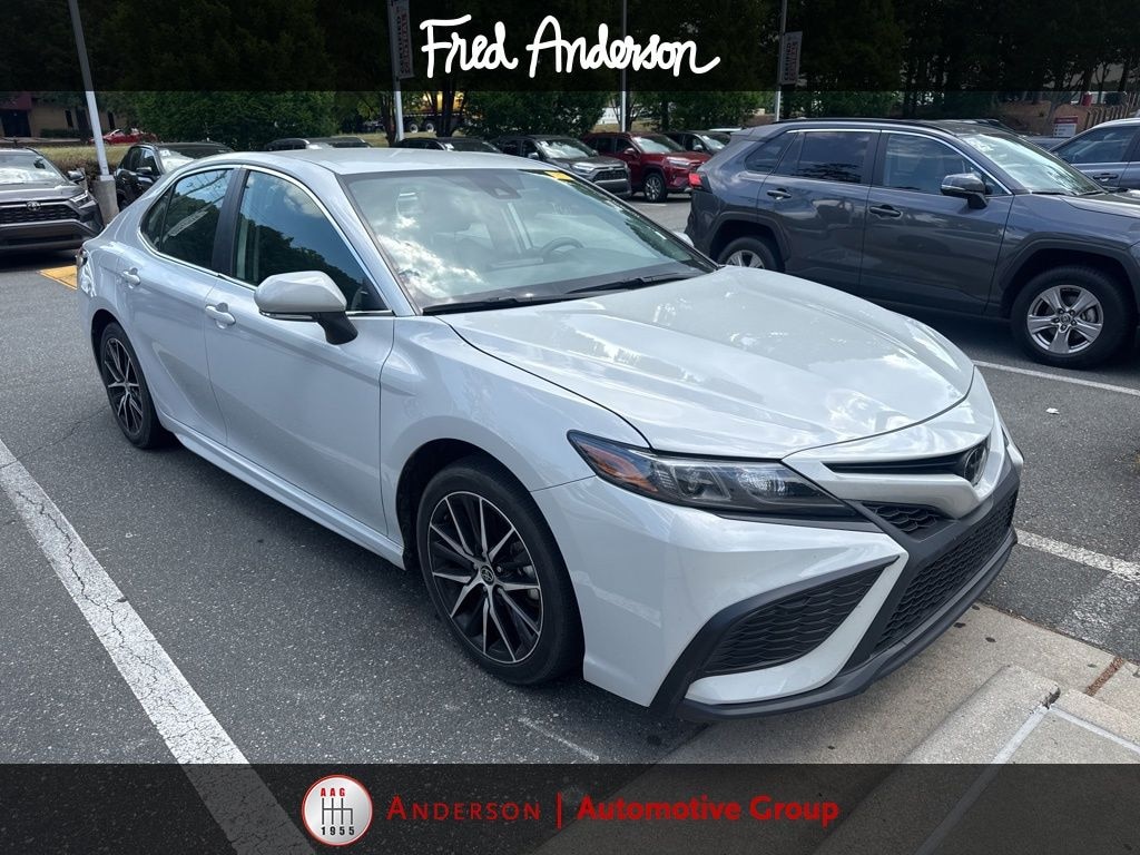 Used 2024 Toyota Camry SE Sedan