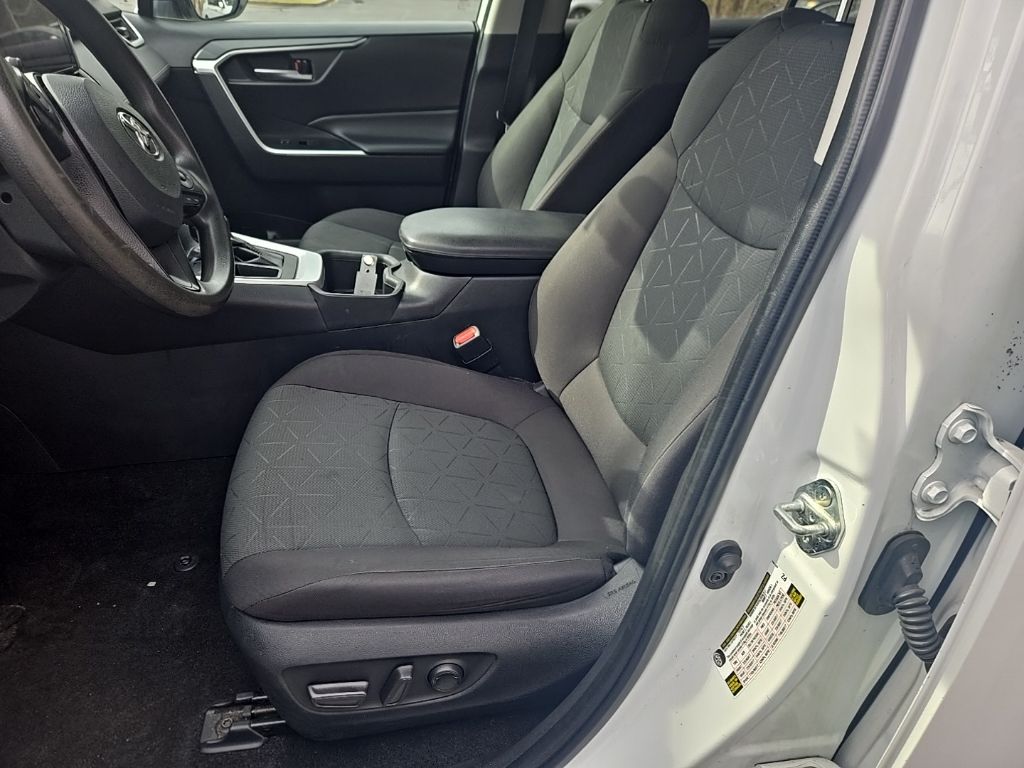 Used 2023 Toyota RAV4 XLE with VIN 2T3W1RFV8PW276012 for sale in Northfield, Minnesota