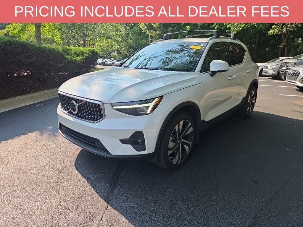 Used 2024 Volvo XC40 B5 Plus Bright Theme SUV