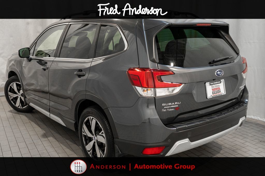 2021 Subaru Forester Touring photo 4