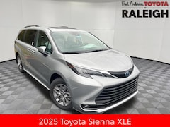 2025 Toyota Sienna XLE Van Passenger Van