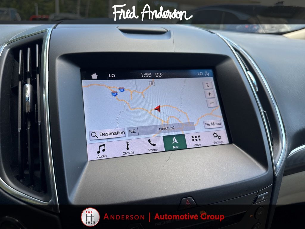 2019 Ford Edge Titanium photo 4