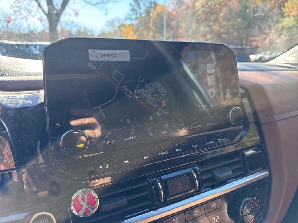 2022 Nissan Pathfinder Platinum photo 4