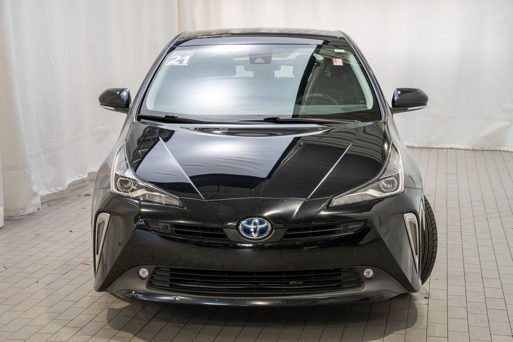2021 Toyota Prius LE AWD-e photo 3