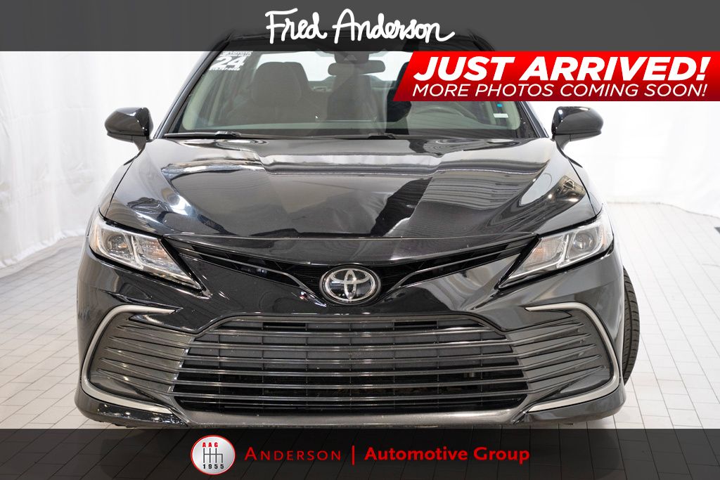 2024 Toyota Camry LE photo 3
