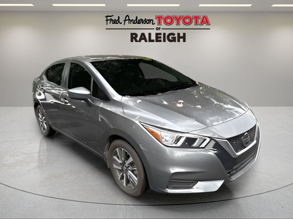 Used 2022 Nissan Versa 1.6 SV Sedan