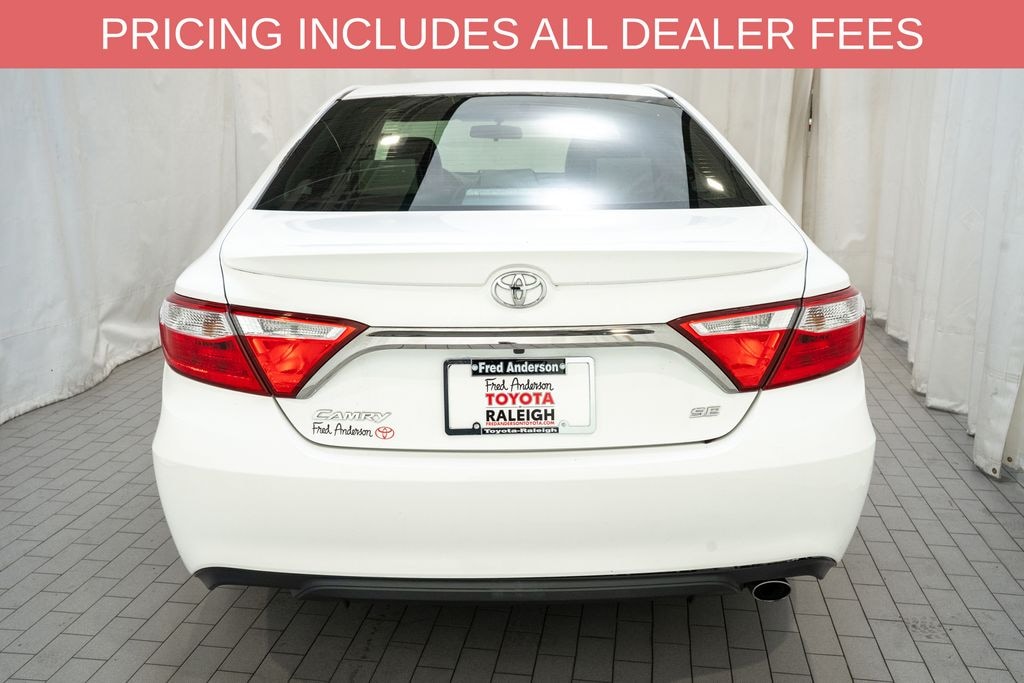 Used 2015 Toyota Camry SE Sedan