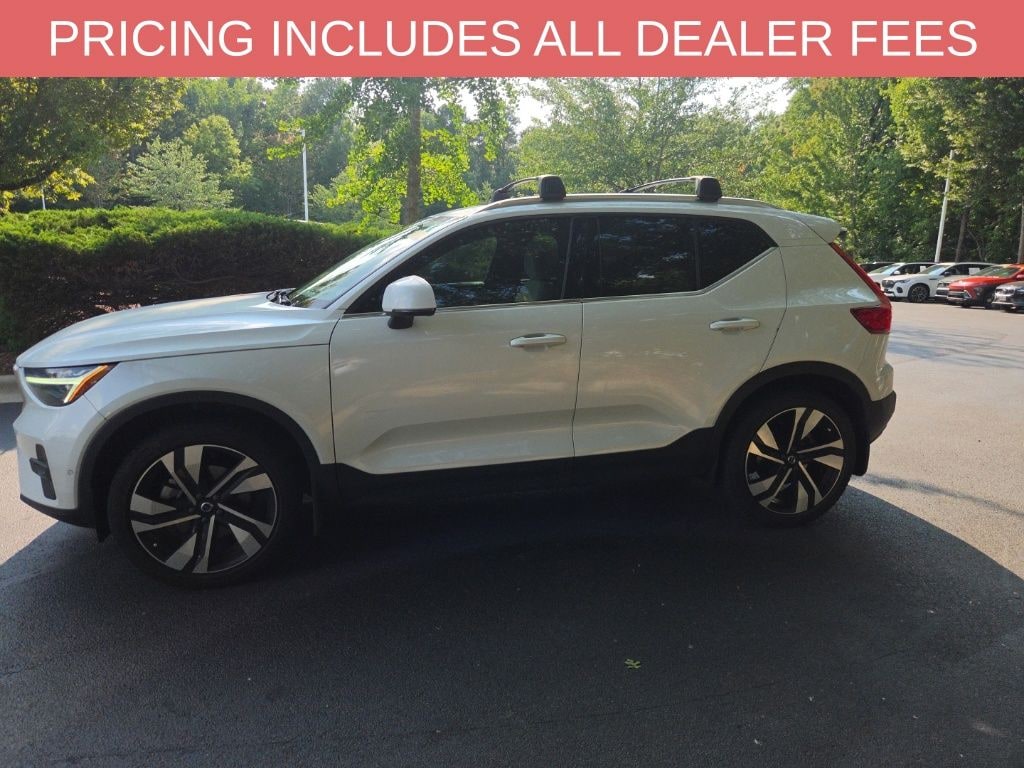 Used 2024 Volvo XC40 B5 Plus Bright Theme SUV