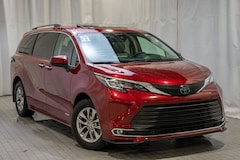 2021 Toyota Sienna XLE Minivan/Van