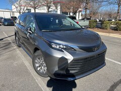 2026 Toyota Sienna LE Van Passenger Van