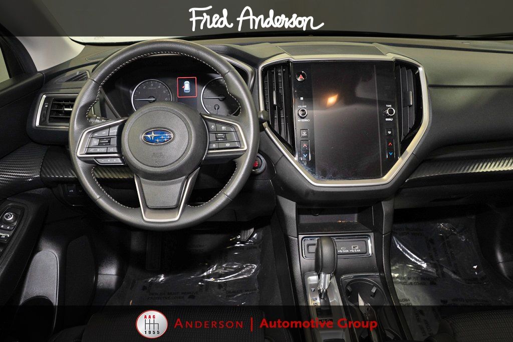2024 Subaru Ascent Premium photo 2