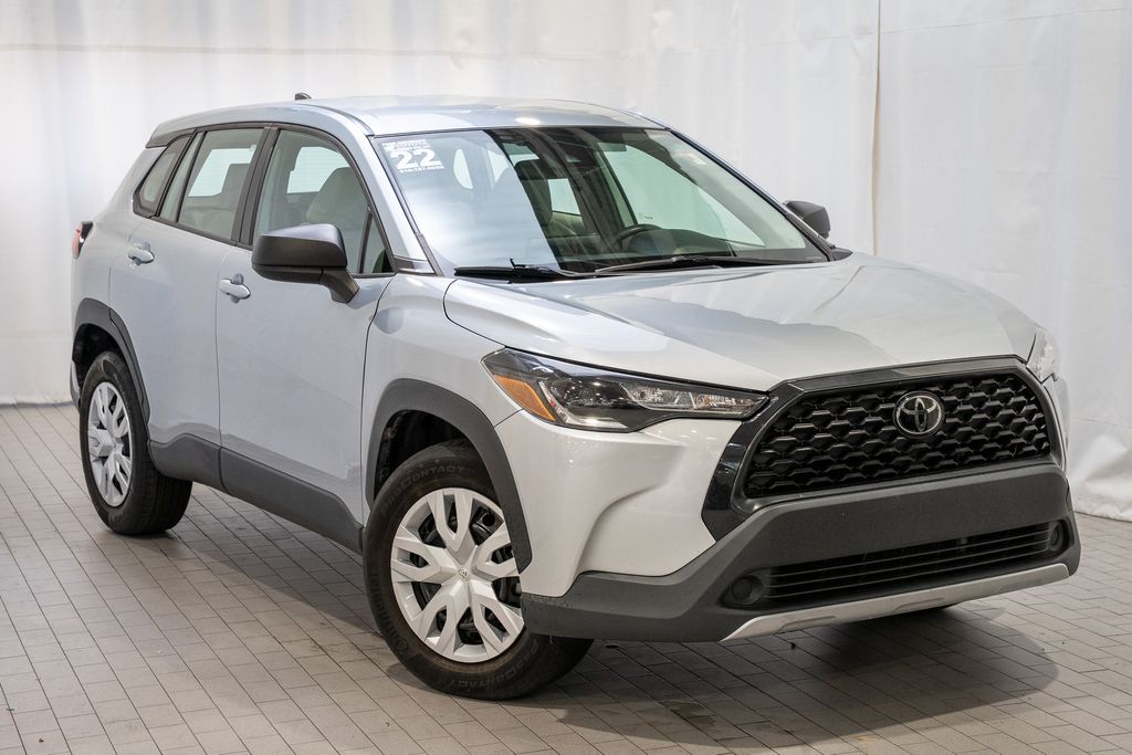 2022 Toyota Corolla Cross L's photo
