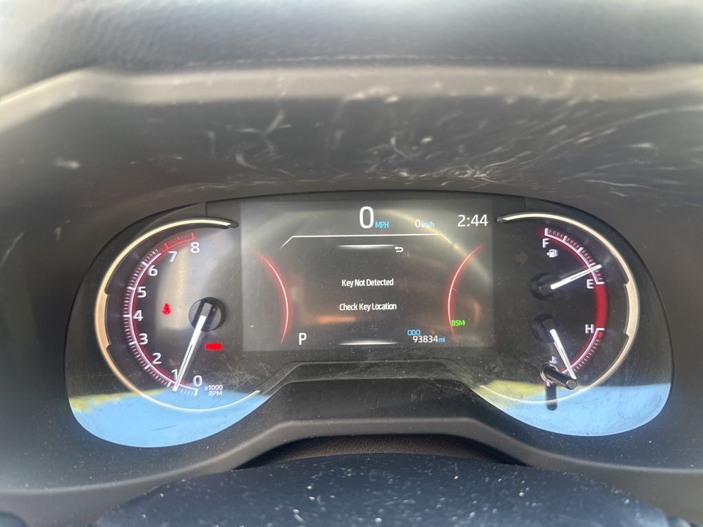 2019 Toyota RAV4 Limited photo 3