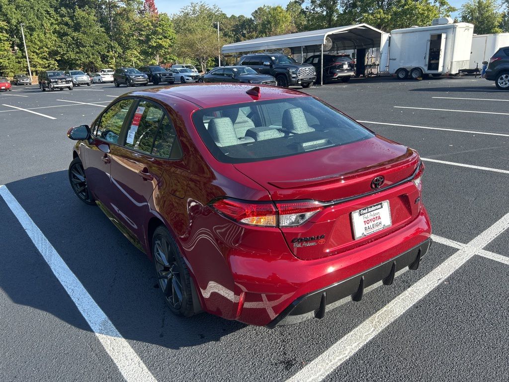 2026 Toyota Corolla SE photo 4